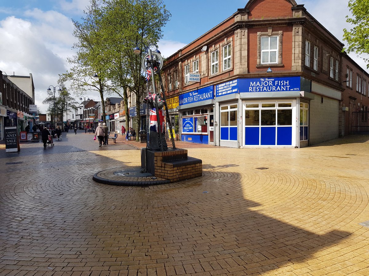 DiscoverBilston's tweet photo. Live music in Bilston today. 11am start. See you there! https://t.co/p7YjIosVRY