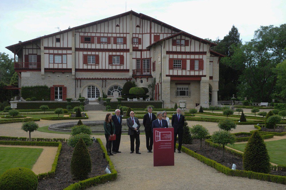 We would like to express our gratitude to all the international and Basque personalities who were present yesterday at Villa Arnaga (Kanbo).