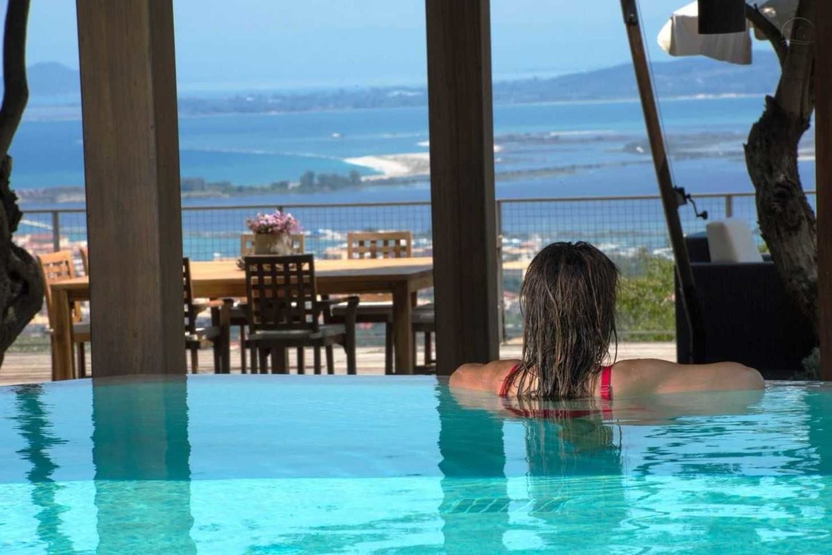 LefkadaRentals's tweet photo. #topclass #contemporary #villa with #breathtaking #view !
.
https://t.co/fRf6eQwDGR
.
#stylishvilla #amazingproperties #luxuryrentals #luxurious #spacious #Vacation #holidays #instasummer #instaphoto #instatravel #traveller https://t.co/yBo9TNS1YY