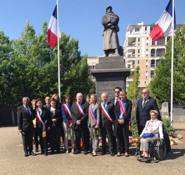saradjian's tweet photo. Nous commémorons le 103ème anniversaire du génocide des arméniens à Courbevoie et je remercie tous nos Amis pour leur présence ! @jakossowski @mplimoge @armembfrance @jdHAUTESERRE @mcsaradjian @DjebbariChara @saradjian @ATaquillain @AIRAML103 @FichantStephane @VilleCourbevoie https://t.co/IYu4gdk6c4