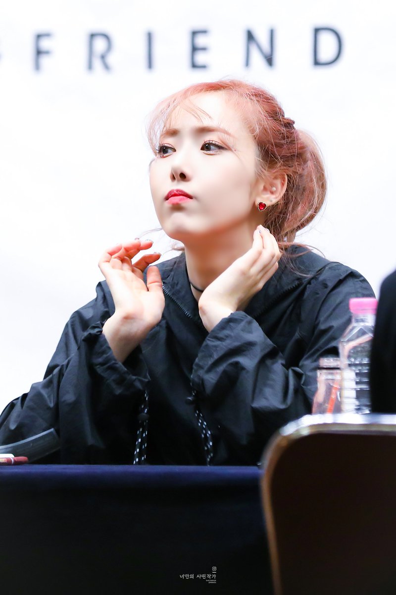 180504 여자친구 당산 팬싸인회 2

#신비 #황은비 #SinB #여자친구 #GFRIEND <a href="/GFRDofficial/">여자친구 GFRIEND</a>