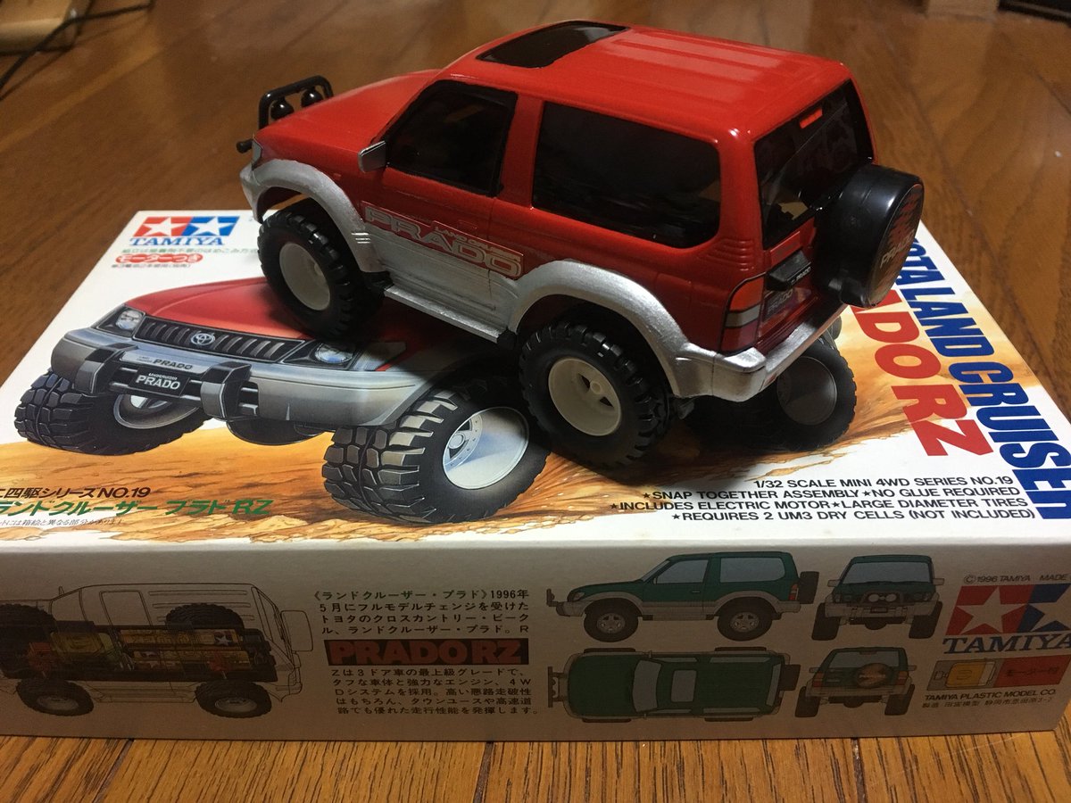 でーそん Cs系 A Twitter 昨日 購入したミニ四駆のランドクルーザープラドが完成 ホームセンターの赤スプレー と水性ホビーカラーのシルバーで塗装後クリア塗装 ミニ四駆 ランドクルーザー ランドクルーザープラド ランクル