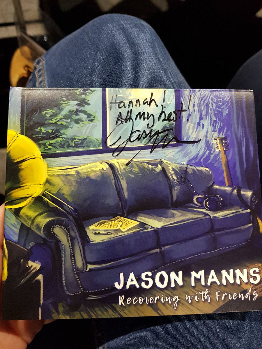 TinybradTb's tweet photo. Met the lovely @jasonmanns and got his #recoveringwithfriends and got a selfie hehe #SPNUK @CreationEnt https://t.co/V3oD7Ee3d5