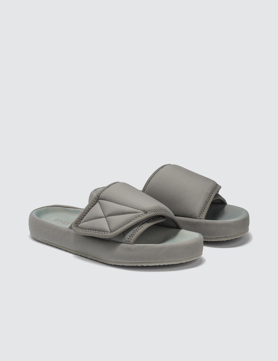 yeezy nylon slides