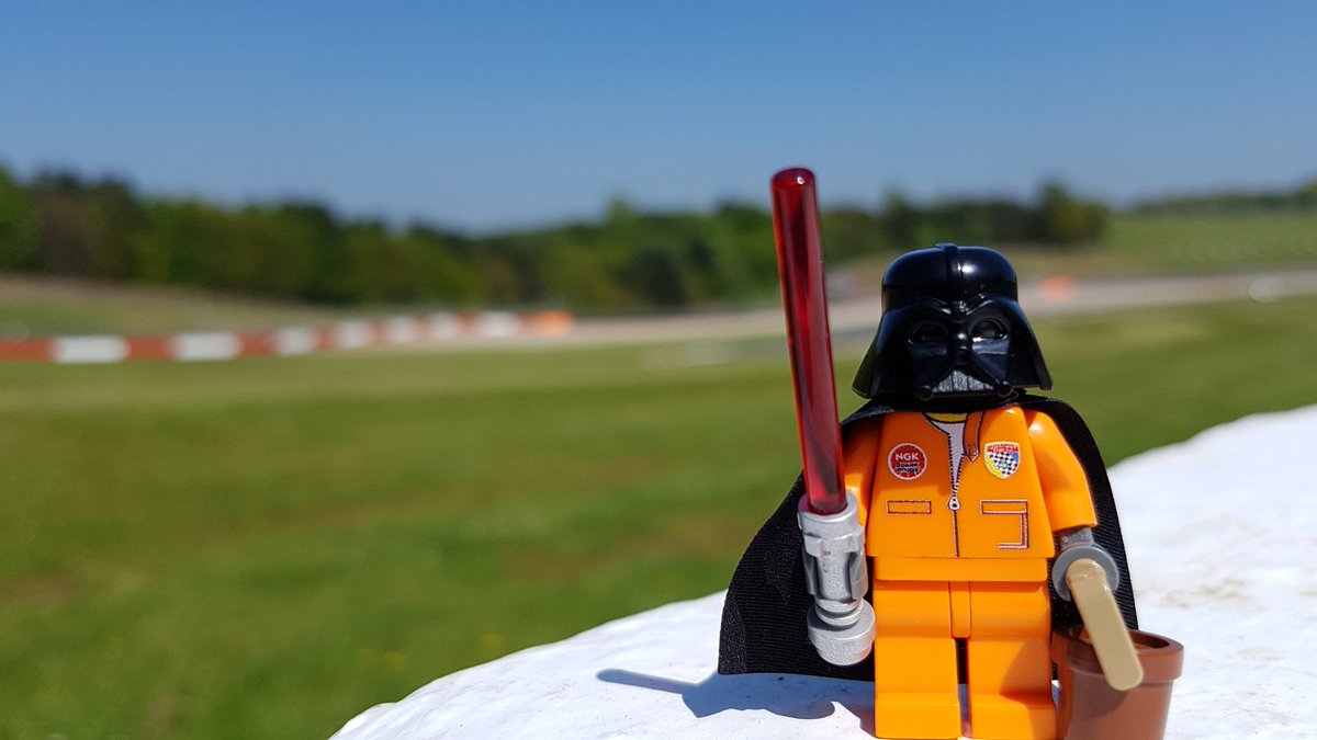 JoeWatts92's tweet photo. Happy #RevengeOfTheFifth day. @DoningtonParkUK @BMMC_UK @BMMC_EM #ThanksMarshal #LegoMarshal #MarshalJoe @starwars #DPCommsbox https://t.co/pVE1O9gZry