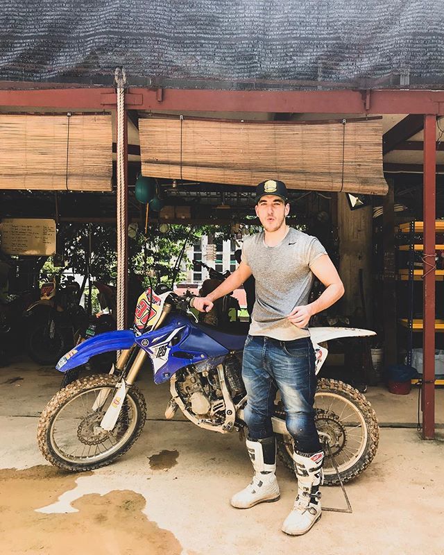 gom14's tweet photo. This is how I ended up after 2h of riding and extreme fun!😎🔥 #mostfungym #mfg #motocross #malaysia #malasia #kualalumpur #asia #spanish #españa #spaniard #fun #adventure #fox #bellhelmets #foxmx #mx #yamaha #honda #kawasaki #nike #125cc #GOM14 ##GOMPlanet https://t.co/E7xRItGrcL