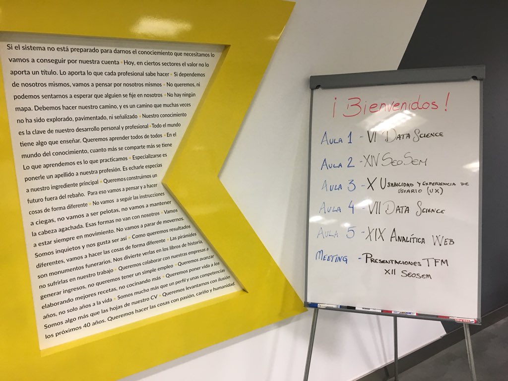 fabadiabadenas's tweet photo. Cuando lo visualizas y lo haces visible... es cuando empieza la magia. #PensamosVisualmenteYDibujamos. Gracias a todos #MasterUX @kschoolcom https://t.co/8pfogxhYva