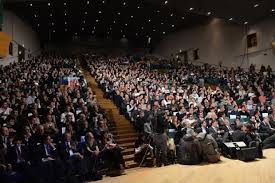 <a href="/JonahMartnz/">El Jonathan Mtnz de Sant Esteve de les Roures</a> @martaespinach @FAQSTV3 Avui que plou tenim la nostra petita Sala Polivalent preparada. Pantalla, sandvitxos, olivetes i cervesetes de <a href="/Birrasantesteve/">Birres de Sant Esteve de les Roures</a> .

I quan aparegui la <a href="/RaholaSeDR/">Pilar Rahola Sant Esteve De Les Roures</a> A FET L'ONADA!