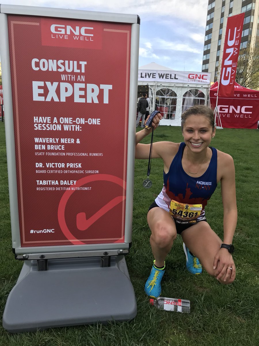 USTrackFieldFDN's tweet photo. Happening now! Stop by for some recovery tips from Foundation grantee @Wh0aIsWave at the @GNCLiveWell tent! @PGHMarathon @P3Revents https://t.co/ix5I7jEuPh