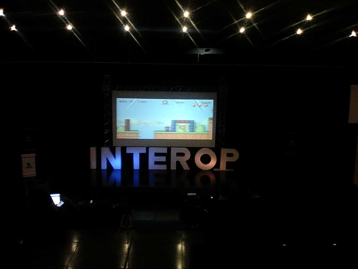 NayaHorst's tweet photo. Palestra sobre transformação digital 😃  #interopx  #interopday2018
#10anos https://t.co/TI7jW0Oxgc