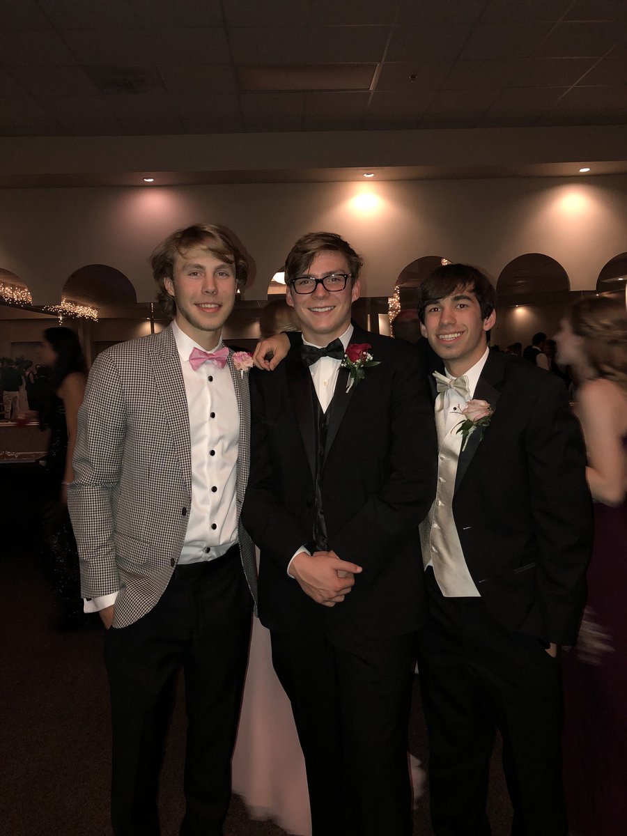 JackCStokes's tweet photo. Happy birthday @Austin_Goble30 thanks for always taking me places!! Hope you’r day is spectacular #erape https://t.co/QEuJvzIpOG