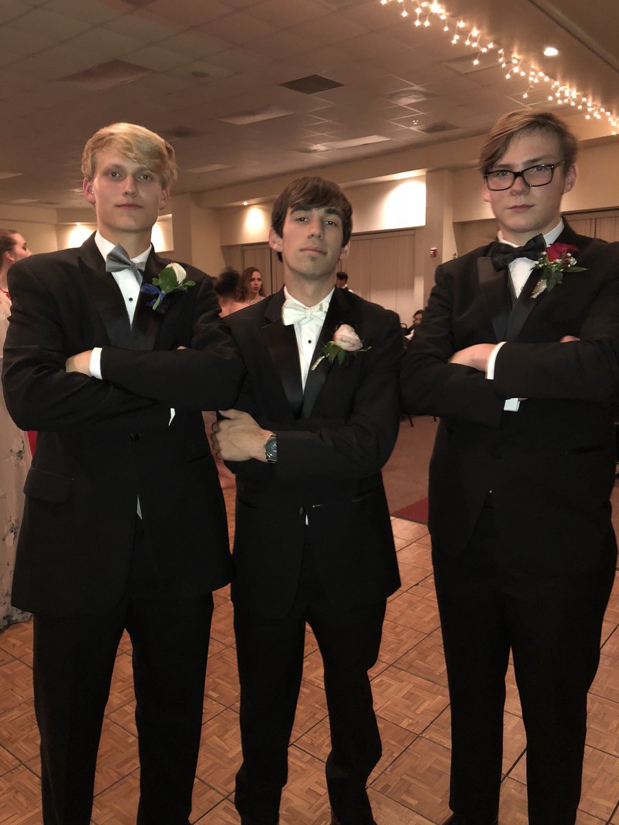JackCStokes's tweet photo. Happy birthday @Austin_Goble30 thanks for always taking me places!! Hope you’r day is spectacular #erape https://t.co/QEuJvzIpOG