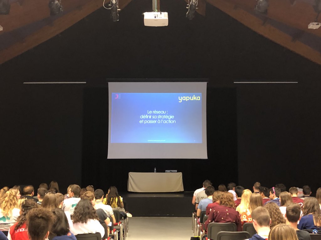 CNE_JE's tweet photo. Merci à @SandraLeGrand1,              co-fondatrice de @Yapuka_org, pour sa formation au #CNE18 sur le Réseau. #WeAreJE 
@cnje https://t.co/n3vbVEBcg1