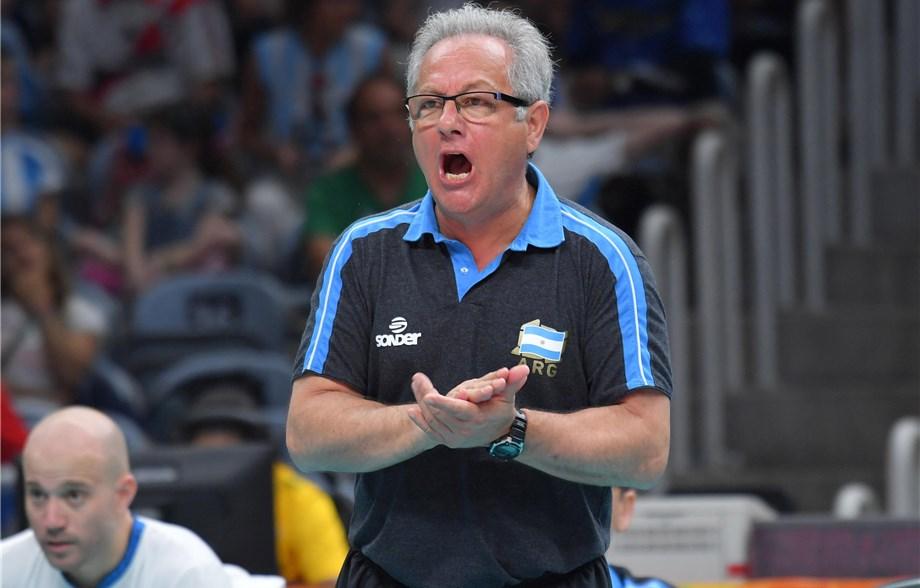 Statement of legendary coach Velasco that might cause controversies: "It seems unsportsmanlike that <a href="/volei/">Vôlei Brasil</a> can use <a href="/LealYoandy/">yoandy leal hidalgo</a>, <a href="/PolskaSiatkowka/">POLSKA SIATKÓWKA</a> have Leon or <a href="/osmanijp5/">OsmanyJuantorena</a> plays for <a href="/Federvolley/">Federvolley ⭐️⭐️⭐️⭐️⭐️⭐️⭐️</a>" goo.gl/DfapuR #volleyball