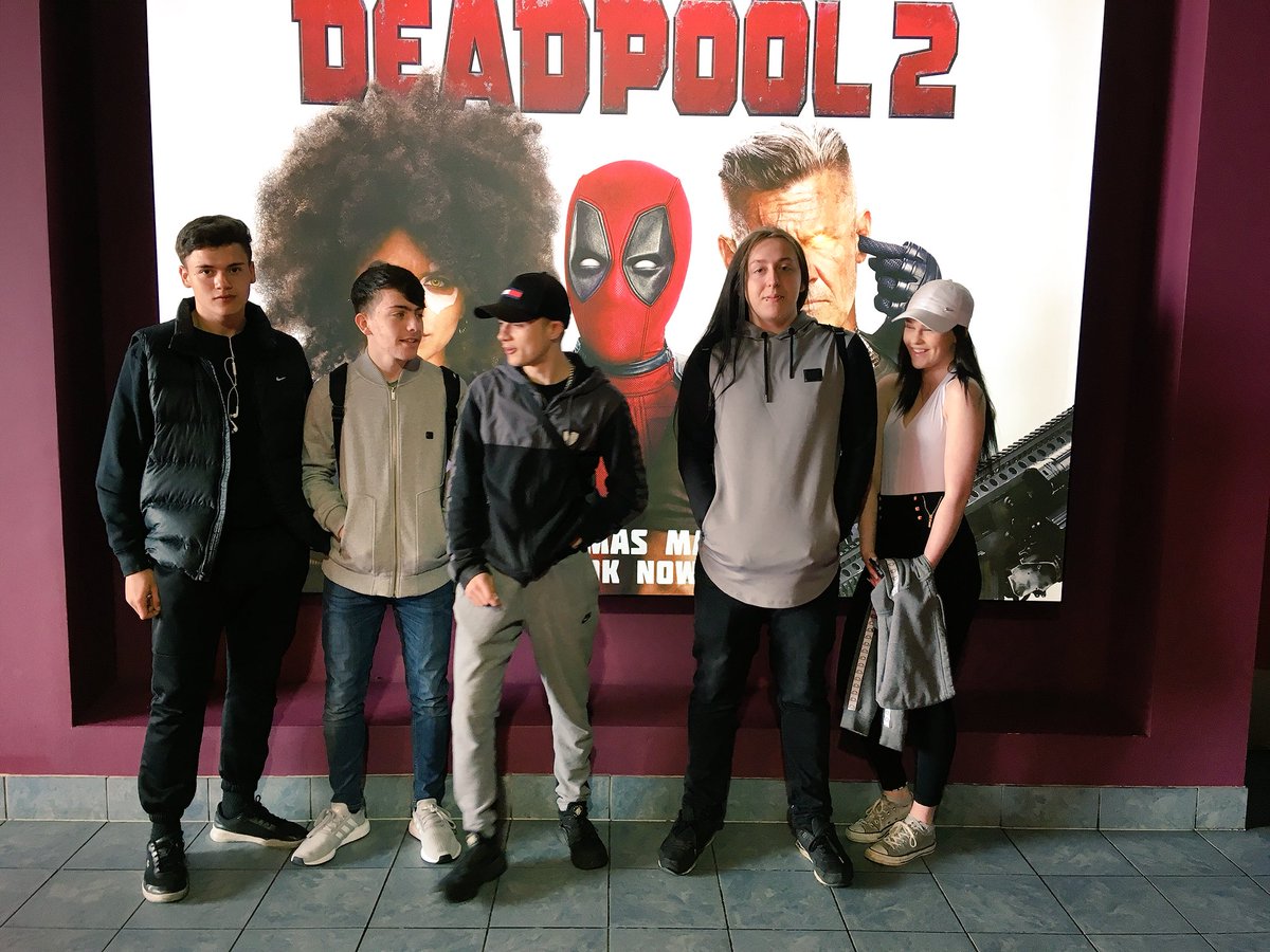 A tough week of mock exams this week... after a lot of hard work we relaxed at the cinema on Thursday 🤓😁  #mockexams #TheAvengers a massive thank you to <a href="/TheLowryMN/">The Lowry</a> <a href="/vuecinemas/">Vue</a> for having us! #hitz <a href="/premrugby/">PREM Rugby</a> <a href="/HITZRugby/">HITZ</a>