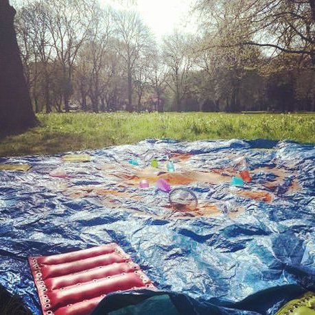 lucyturnerwhit's tweet photo. The sun is out is for #toddleroutdoorartclub and so is the sand. If you fancy a play in @whitworthart park then get yourself down 10am-12 noon today. #mudstudio, #constructionarea #waterplay and #sand. https://t.co/GTfy9jwjbM