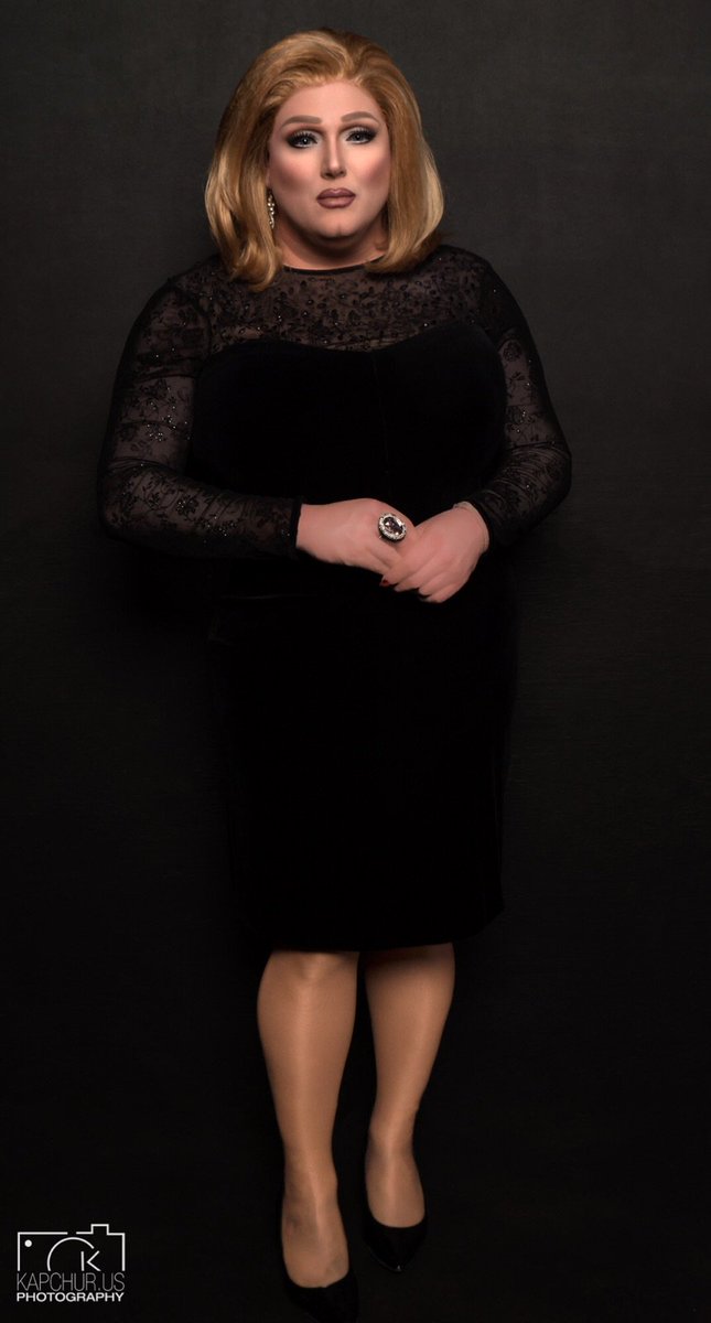 kristiechamp's tweet photo. Happy birthday @Adele  thank you for bein my inspiration ! #kristiechampagne #Adele #adeleisbae #adeleimpersonator https://t.co/BaZQAcU1fj
