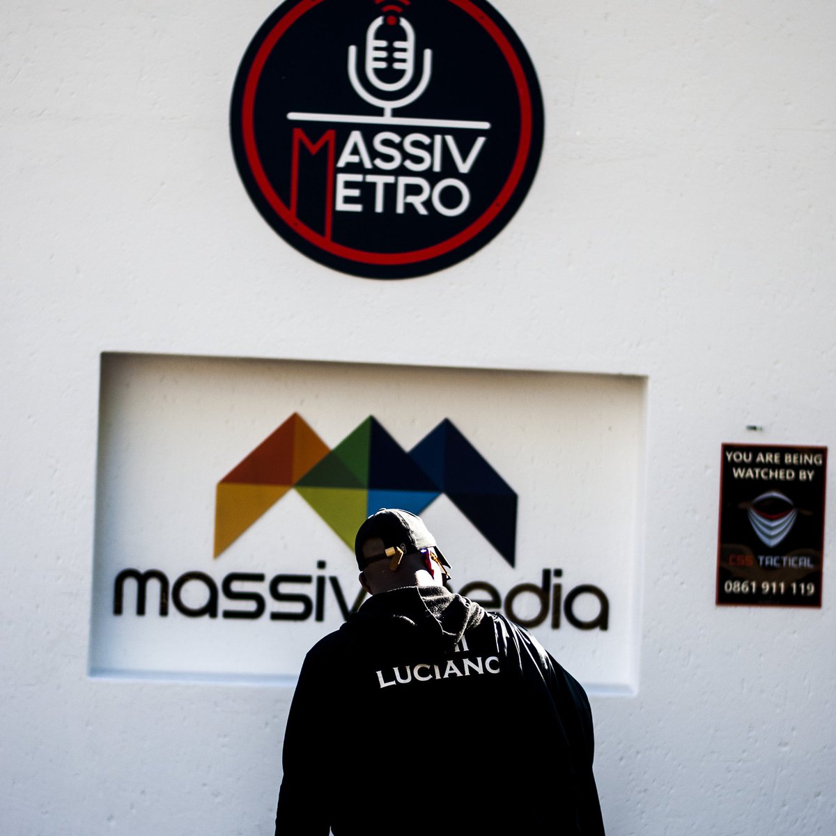 TuMi_LuCiAnO's tweet photo. Massive Friday it was
#tumiluciano #massivmetro #friday #interview #radiointeview #bttc2018 #sahiphop #kfcsoundbite https://t.co/djF3jOfThy