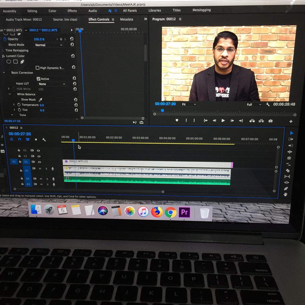 ICT_GURU's tweet photo. Might be a long weekend for some... but for me it's filming and editing a new video. #SpeakerLife #RestWhenImDead https://t.co/PHWlO0FmR4