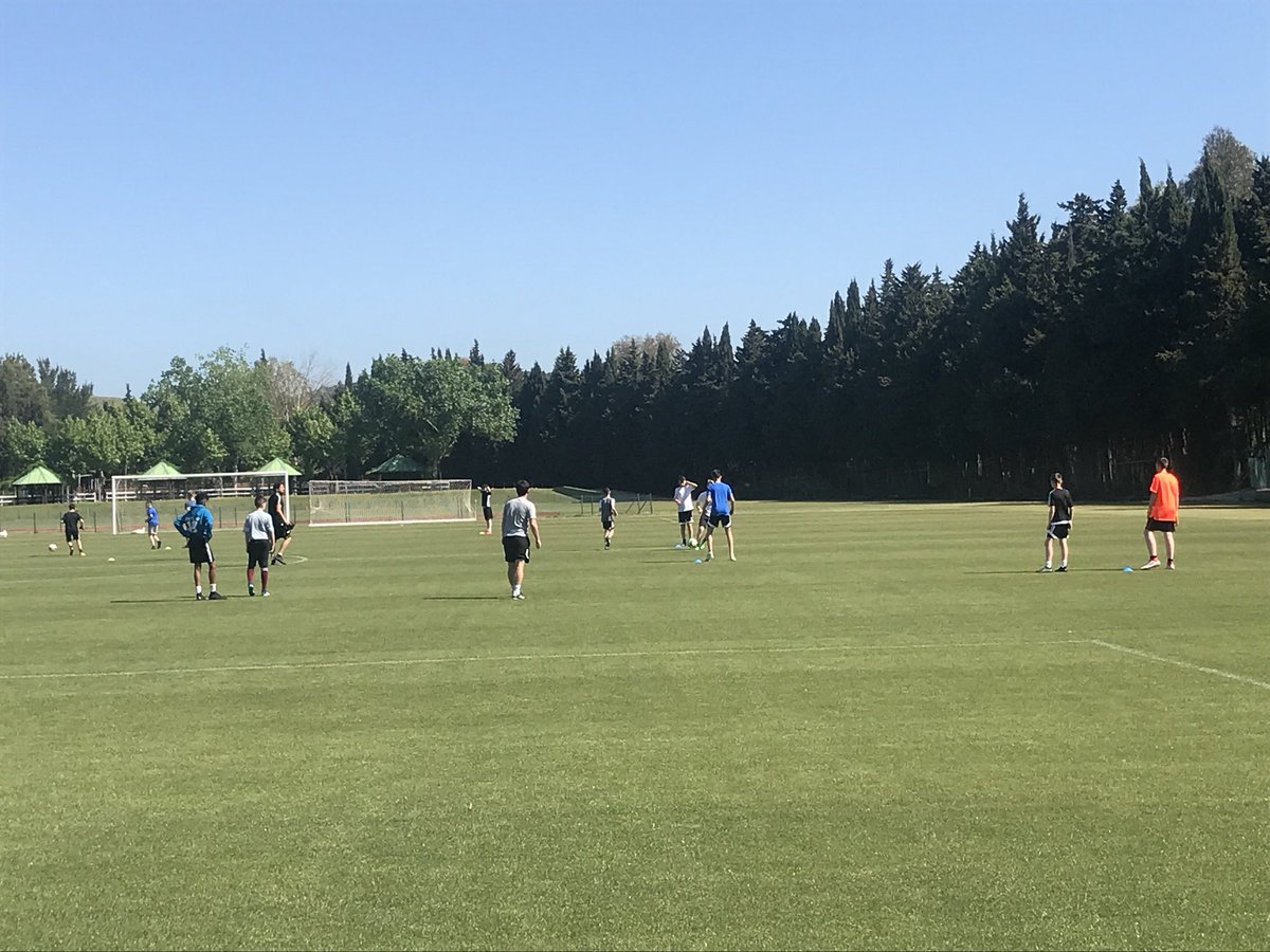 HGHS_PE's tweet photo. Itโs a warm one this morning for squad training with the Athletico Madrid coaches. ๐ โ๏ธ #factor50forall #training #development #teamgroveontour https://t.co/PLQ2CQiB2C