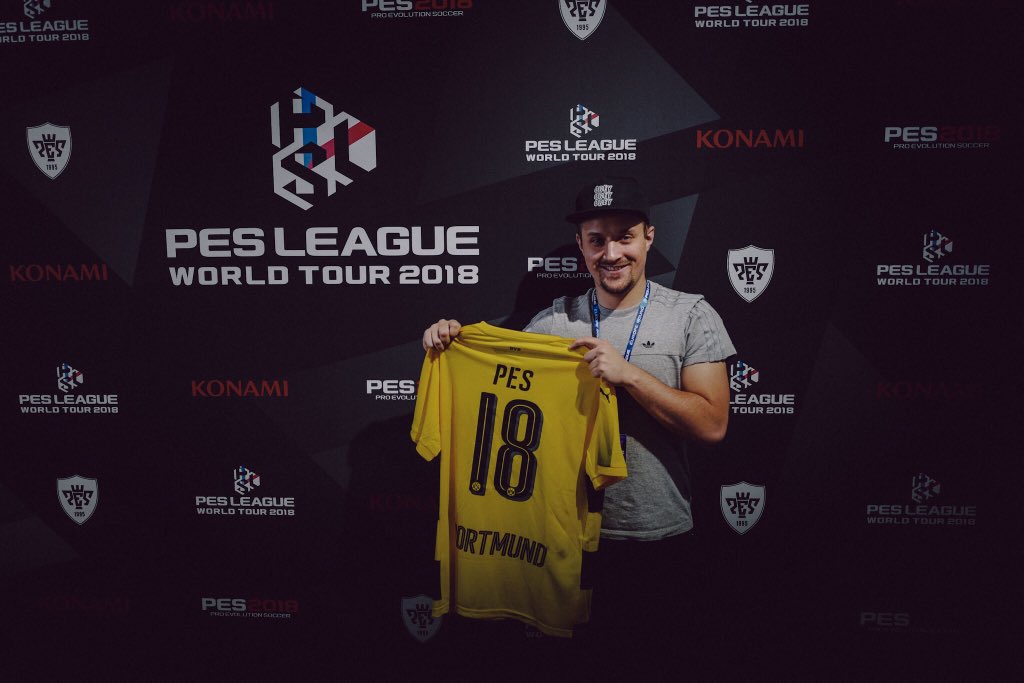 Marvin_Ronsdorf's tweet photo. #PES2018 X @BVB https://t.co/qGjlB3dlB8