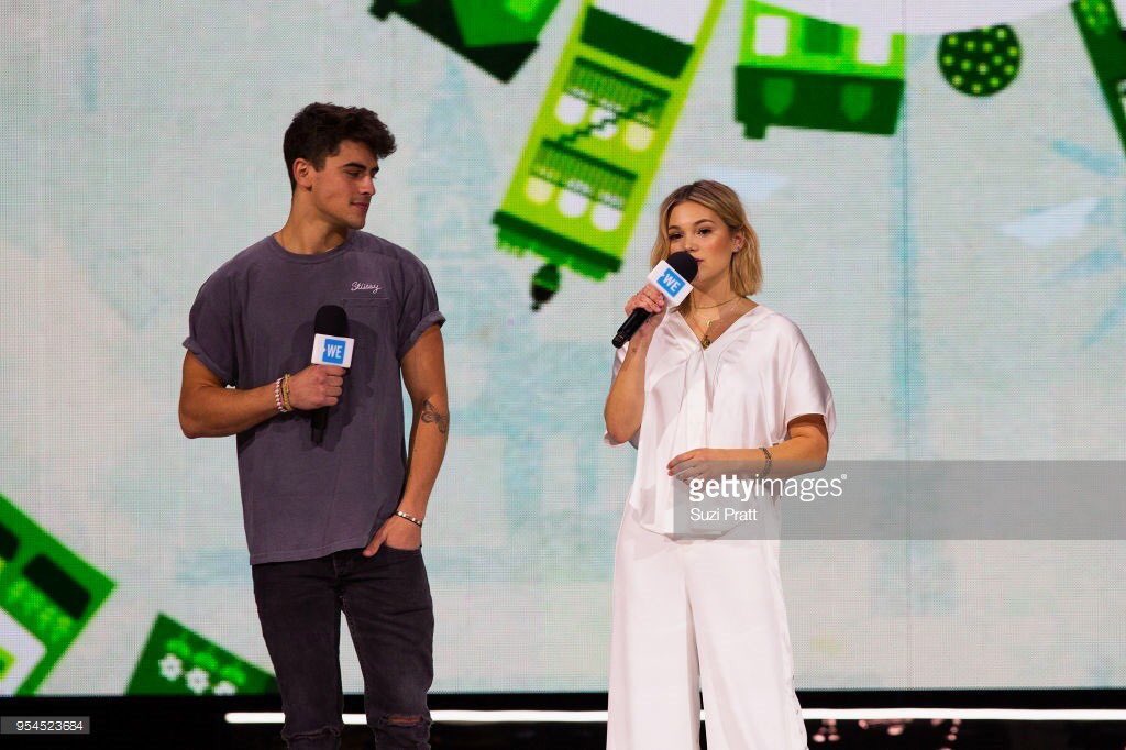 JackAndJackSPN_'s tweet photo. Más fotos de Jack and Jack durante #WeDaySeattle https://t.co/b1HtY1ygHJ