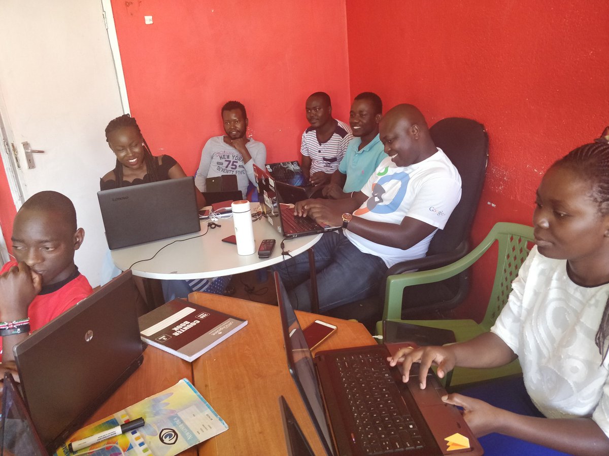 podiihq's tweet photo. Hands on keys, eyes on screen... We are now on the application of the API on code
@s_igu leading us through this
#hackathonkisumu
#MPESAintergration
#MPESAapi
#MPESA
#podii https://t.co/xbNW4LxjhP
