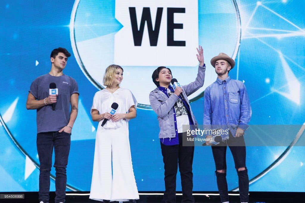 JackAndJackSPN_'s tweet photo. Nuevas fotos de Jack and Jack en el escenario durante #WeDaySeattle https://t.co/PErQmFNUAu