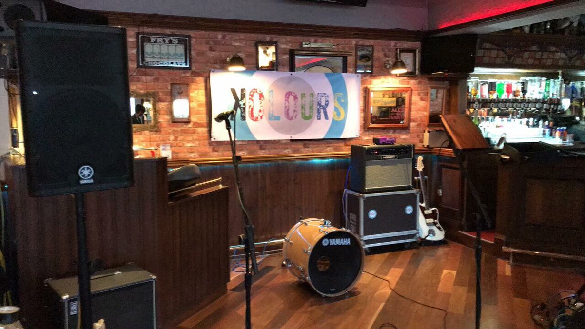KoloursBand's tweet photo. Some night last night. Cheers to all who came. We support Noel Gallagher tribute High Flying Carpets at Kirkcaldy Windsor next Saturday. Message me for tickets. https://t.co/fsaAo6WXpp
