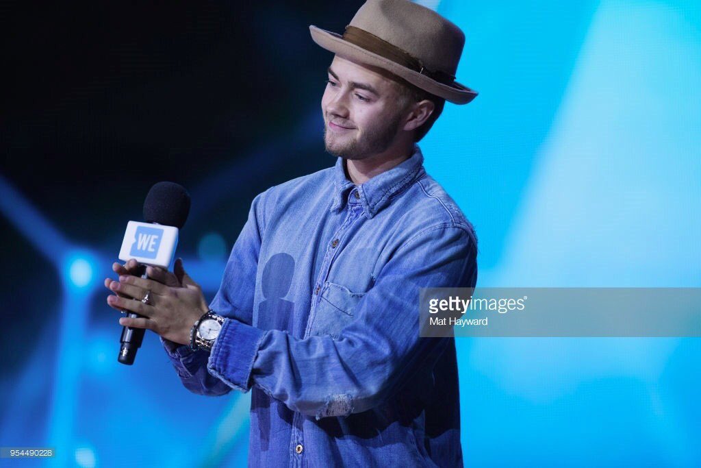 JackAndJackSPN_'s tweet photo. . @JackJ durante el #WeDaySeattle https://t.co/s8u8Pkrjzl