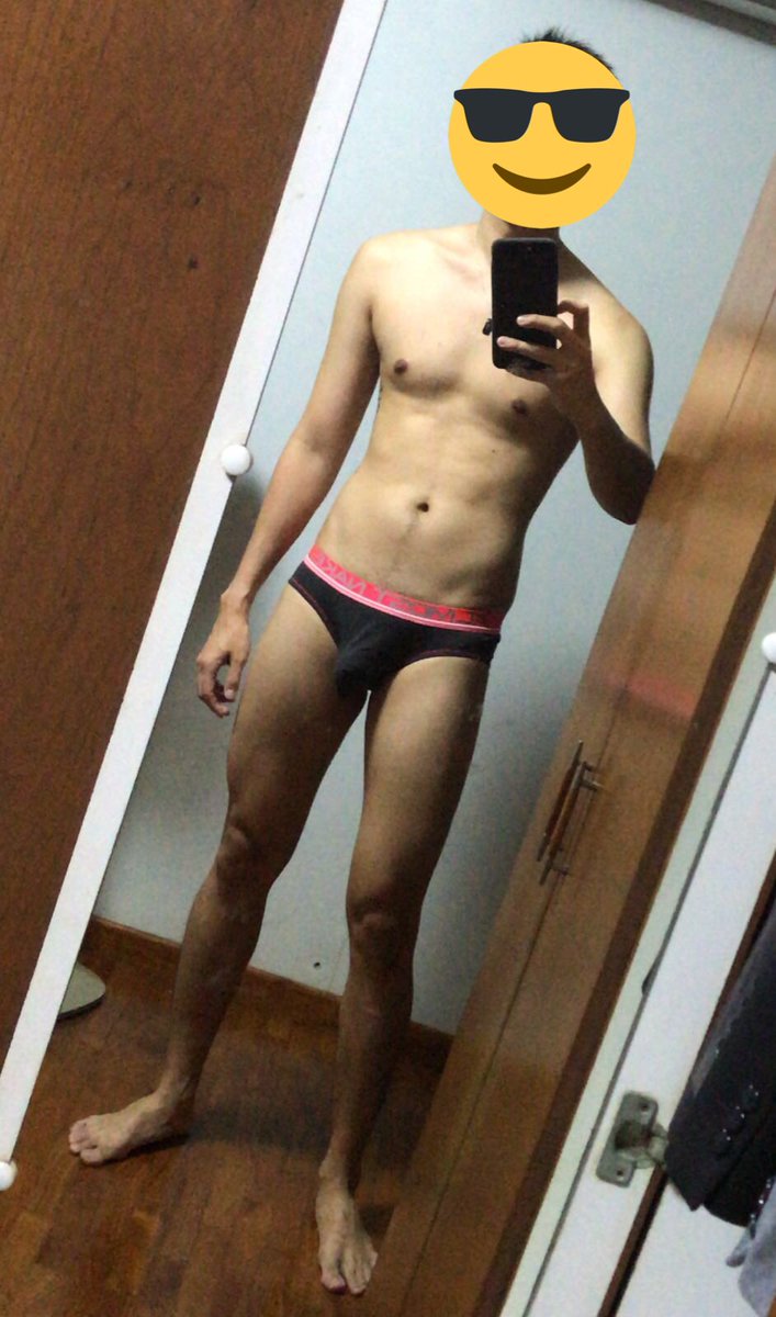 Neilzboi's tweet photo. My boyfriend wasn’t happy with my body and decided to do some photo editing to my bod pic to show me his version of the ideal me. #photable #IKnowImNotGoodEnough @rainnabe https://t.co/GRmOVdq2lN
