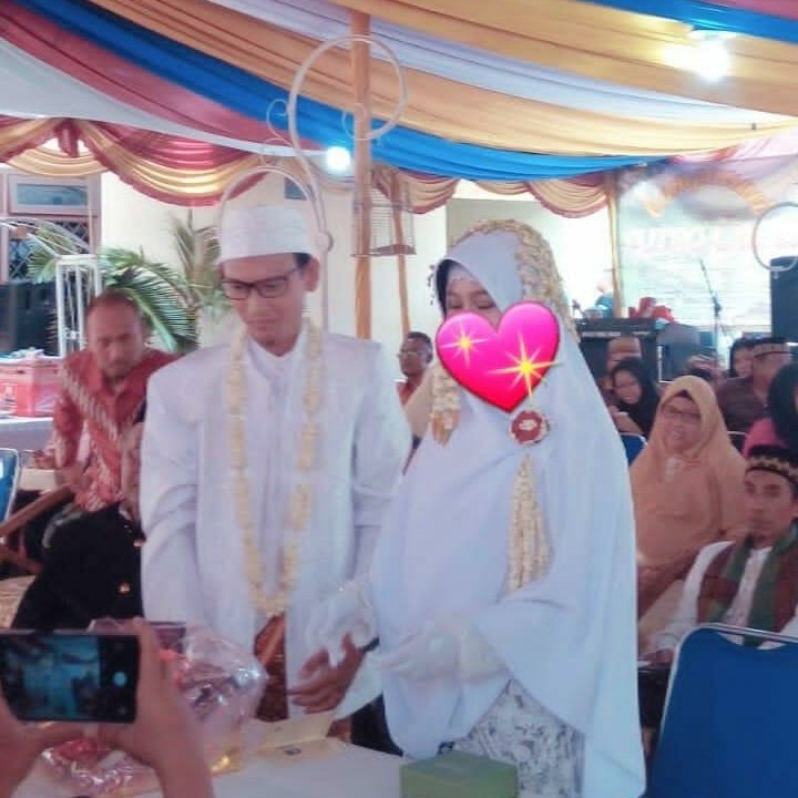 Barakallahulaka wabaraka 'alaika wajama'a bainakuma fii khair Koorchap @mirfnail dan Sang Istri Nafi' 😍😍