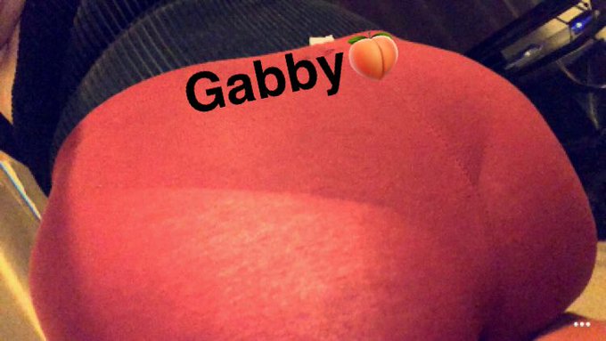 Looking at my body confirms im definitely build for BBC 🤤🤤 https://t.co/mfpvuMV39N