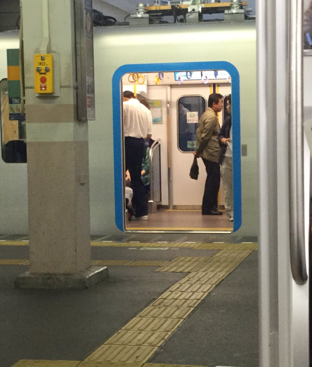 noa_theohatime's tweet photo. 小平で再会する2つの車両…
#西武鉄道 #40000系 #30000系 #40106f #30106f https://t.co/MDqsh49FIM