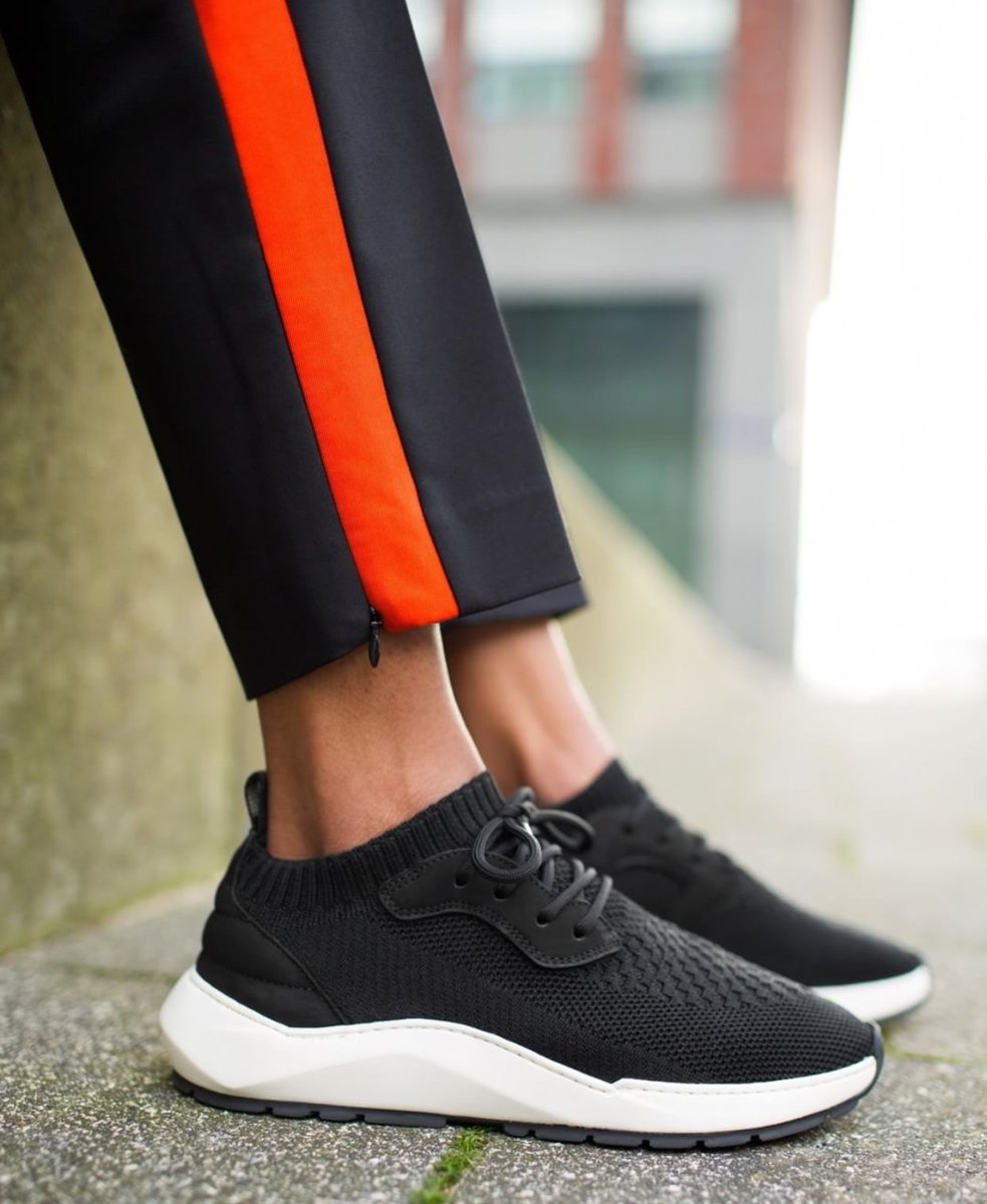 786FRIDGE's tweet photo. Filling pieces knit runner | https://t.co/a0uDmBhZEy | #fillingpieces #sneakerstore #summercollection #ss18 #786fridge #runner https://t.co/VezmlwWdDq