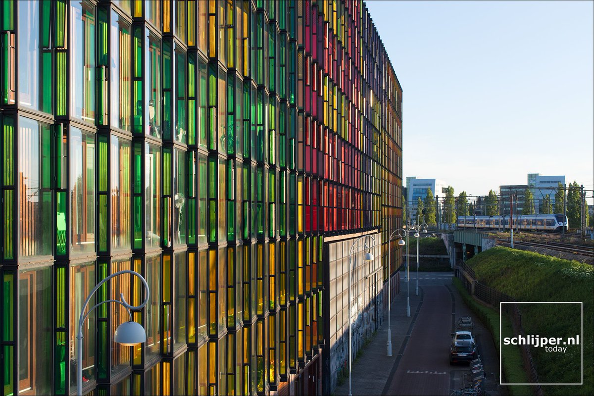 schlijper's tweet photo. Keerwal
04.05 07:02
https://t.co/4AQ16xuBQq #Amsterdam #architecture #Funenpark #color https://t.co/hwCVgcTIRm