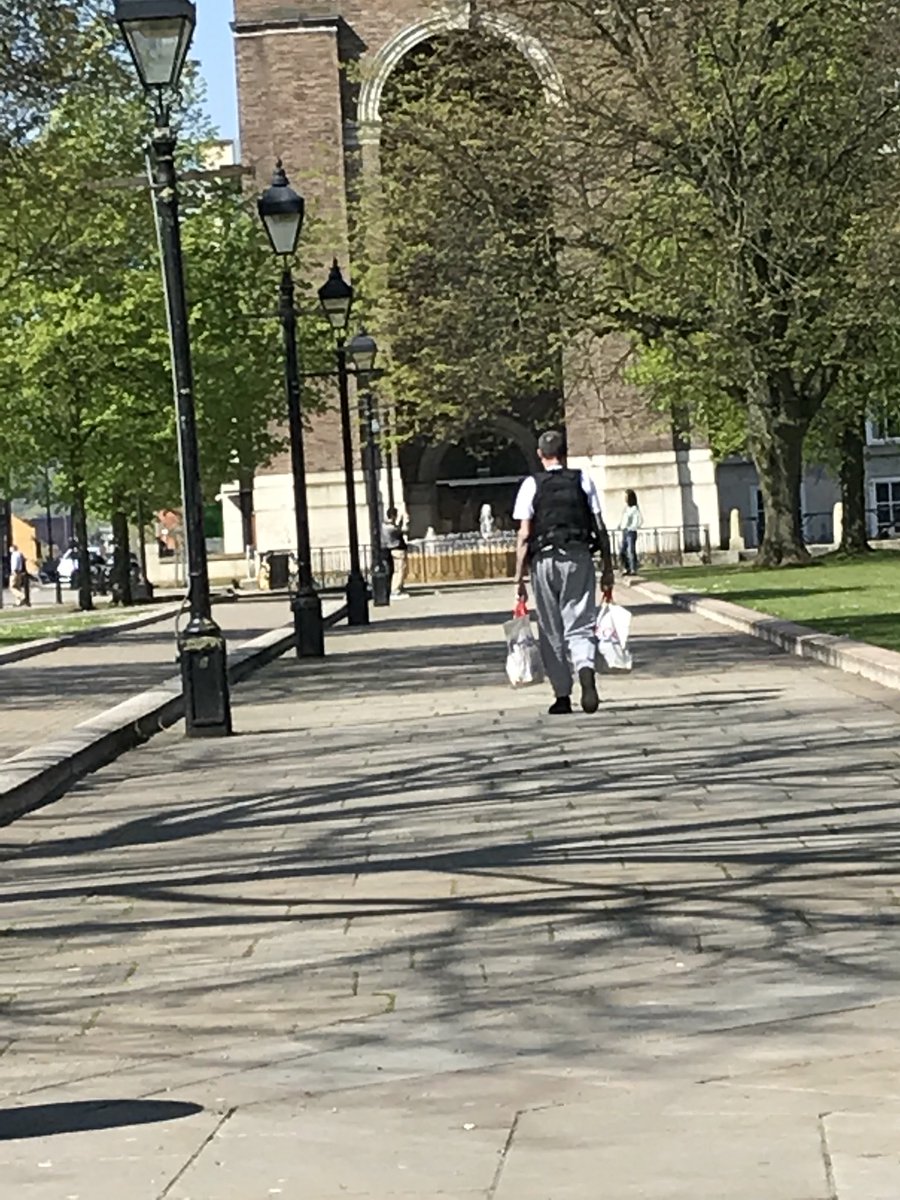 sean_medics's tweet photo. Imagine waking up and thinking, ‘yeah man, its SWAT vest and joggers weather’ https://t.co/SYP85p3mWV