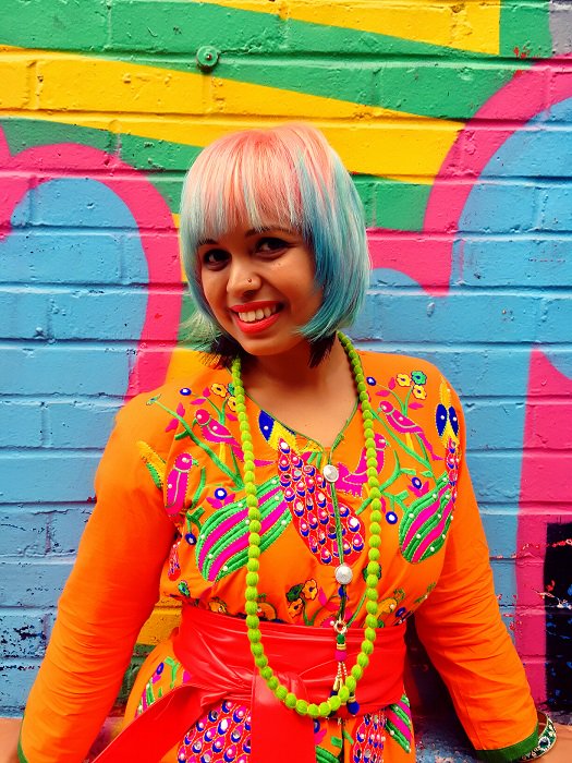 asianculturevul's tweet photo. Catch acv presenter @TheCraftCafe in another guise today 😉 as #TheMakeEscape #craft
at #BritishAsianFestival @RifcoTheatre from 1pm - have fun! https://t.co/ZQUVYqFS54