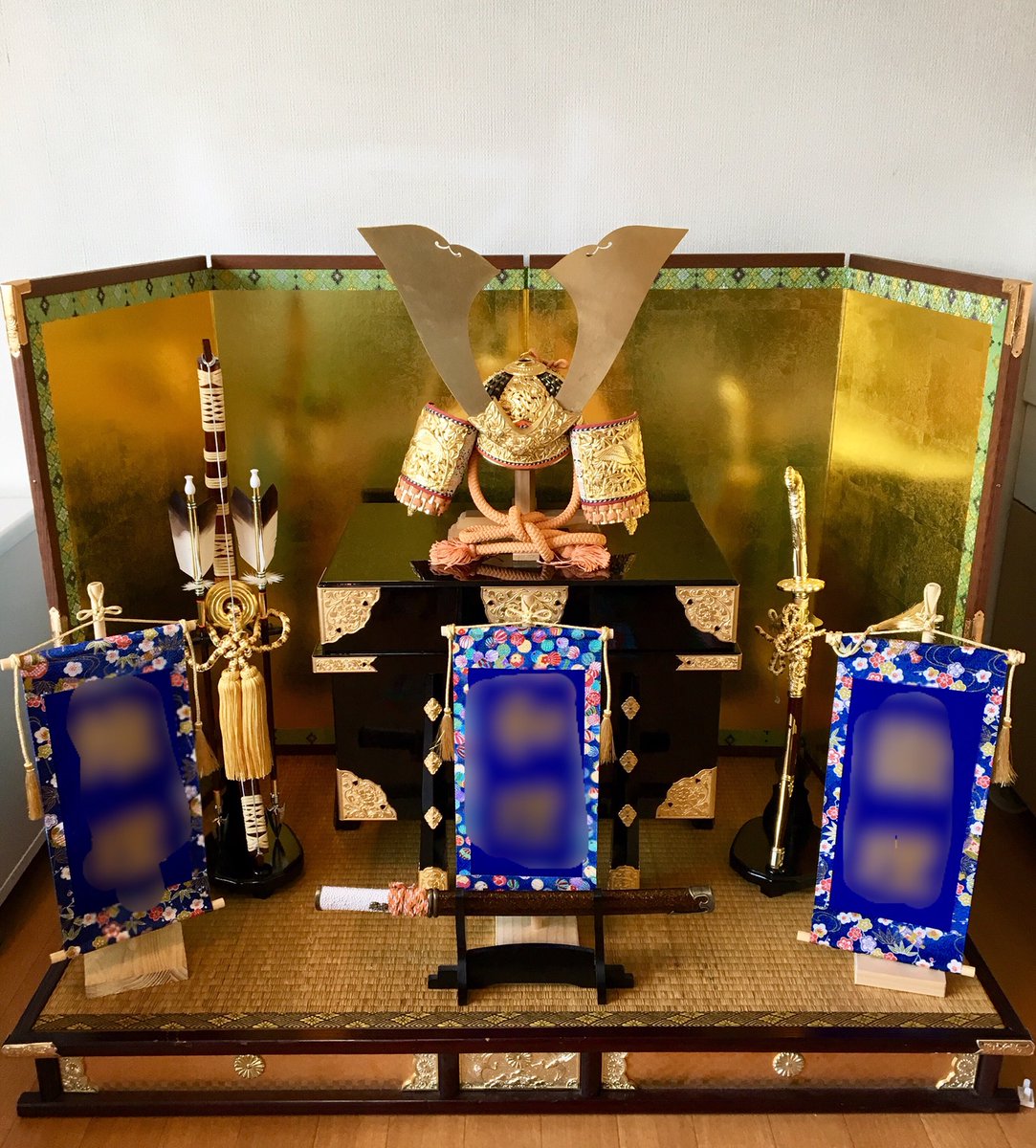 笹川 理 大阪維新の会 府議会議員 東淀川区選出 端午の節句 息子たちの成長を願う 兜飾り 子どもの頃に実家で飾っていた兜を 長男の初節句から毎年 この時期に我が家で飾っています 端午の節句 こどもの日 兜飾り 5月5日 初節句