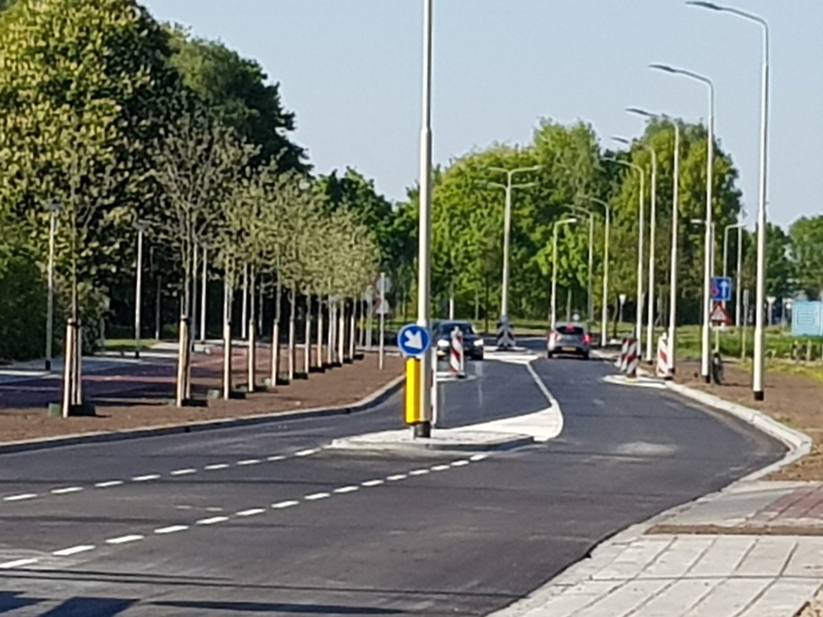Dijkrand is gisteren weer open gesteld voor het verkeer. Positieve reacties, ook vanwege beplanting. Dank aan o.a. Harold Devue en <a href="/SaskiaSchenk1/">Saskia Schenk</a>