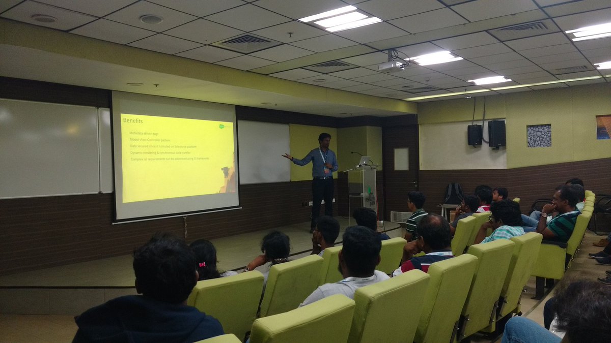 paranitk's tweet image. Next session on Lightning Design by Hari and Praveen #TDX18GG #SDGChennai