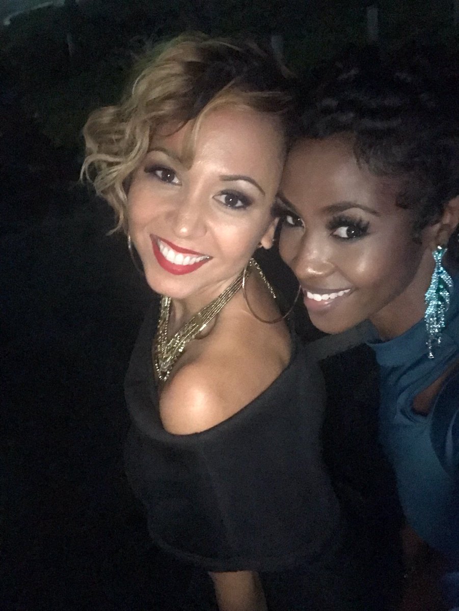 DEJAHRo_'s tweet photo. Bonne Fete @tinalymusic 🖤🎂 https://t.co/B3YS4RT0qE