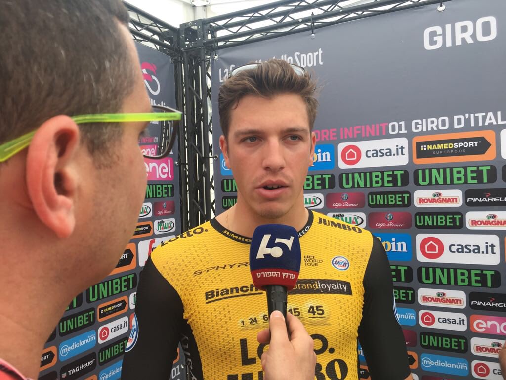 vismaleaseabike's tweet photo. 🇮🇹#Giro101 
Today’s stage is one for the sprinters. Interview time for @Dannyvanpoppel who will get a first chance to sprint. https://t.co/TTKPVDlOd3