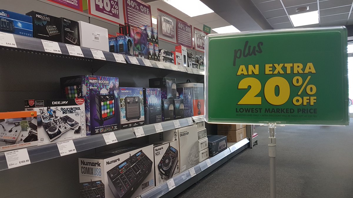 Maplin_HGT's tweet photo. It's a Bank Hol Weekend &amp; there's an extra 20% off most items in store until Monday evening. #Harrogate #northyorkshire #maplin #Closingdown
Grab a bargain while stocks last https://t.co/B5UVGQDxpm