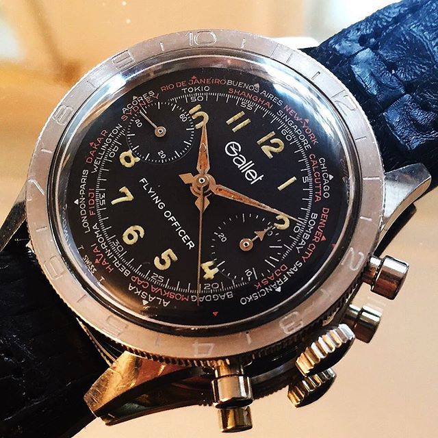 WatchFred_IG's tweet photo. #vintagechronograph ❤️
.
#Gallet #FlyingOfficer - was a but puzzled why the #DJASK timezone was on that dial, turns out it was an important refueling #airport on the flights to India and onwards to Australia, KLM was still landing there on the Batavi… https://t.co/ZaiJ33IlEZ https://t.co/XbBTQHMbsM