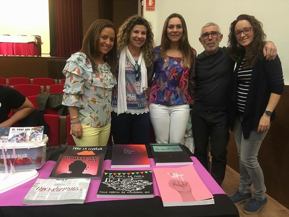 #donahaviadeser #llibretfaller2018 #poesia #lletresfalleres