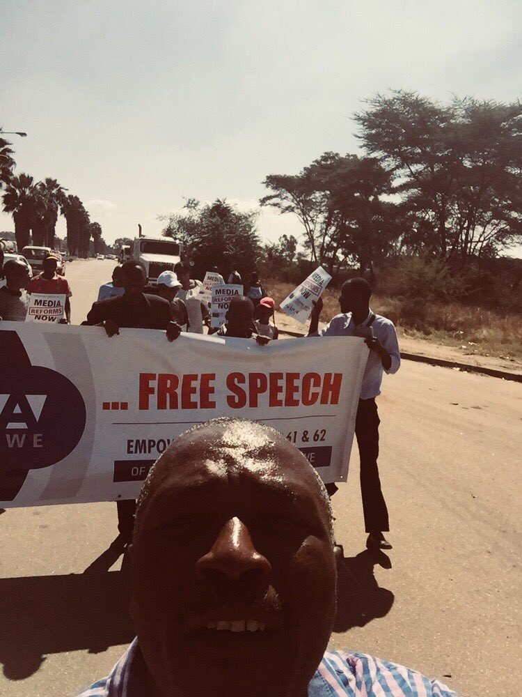 ruruemawere's tweet photo. Zimbabwe is open for business and should also be open to journalists doing their work Kwekwe demands.Kwekwe WPFD celebrations.#WPFDZim2018 @misazimbabwe @MISARegional @TabaniMoyo @PRESIDENT_ED @SupaCollinsM @james_maridadi @usembassyharare @tawakarombo @Sizzle76 @wendymuperi https://t.co/IxTwniXVWq