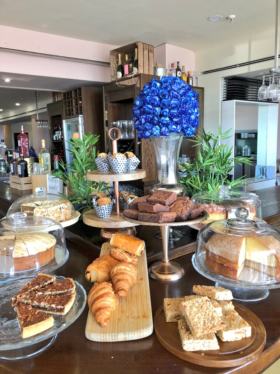 5thViewLondon's tweet image. Sweet Treat anyone ? #Eliorfoodie #SaturdayMorningCruise