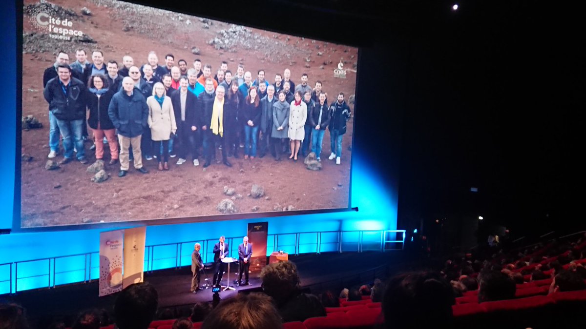 nathjou's tweet image. BigUp pour l'équipe @CNES #Toulouse @NASAInSight qui travaille sur le sismomètre ##SEIS depuis 7 ans. #GoInsight