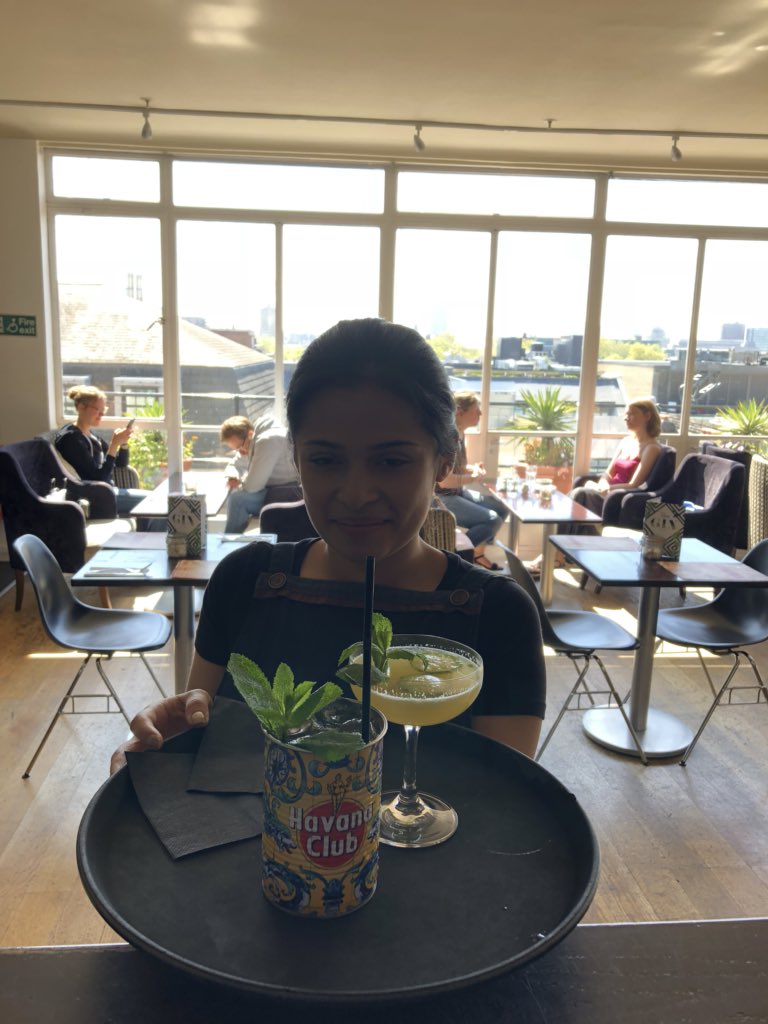 5thViewLondon's tweet image. Hot weather? Cold refreshments is the answer #SaturdayMorning #Eliorfoodie